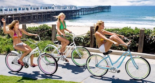 Beach Cruising Babes