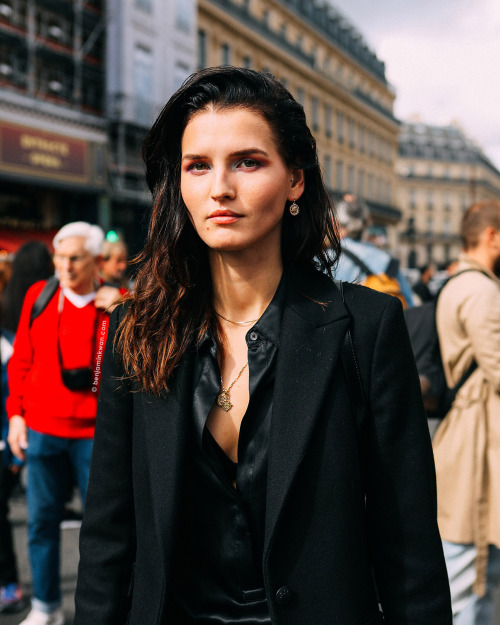 Katlin Aas at Balmain SS 2020 Paris Snapped by Benjamin KwanParis Fashion Week