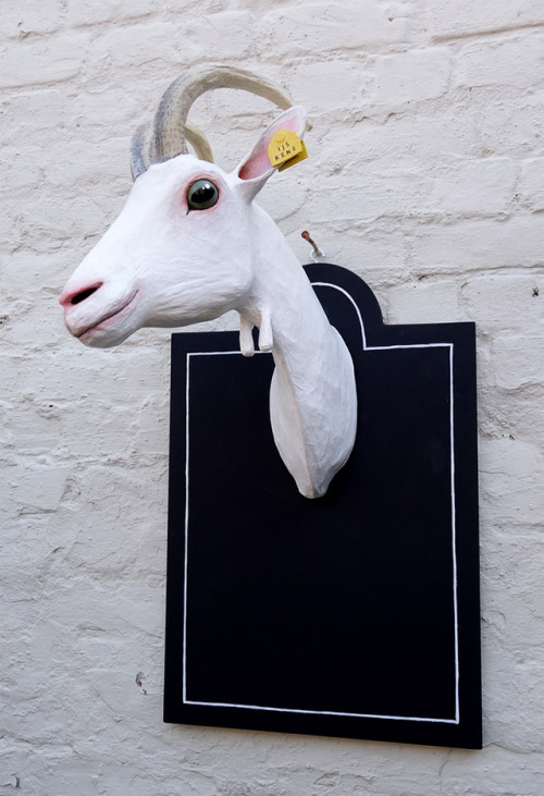 Paper-mache goat for an ice cream shop (ijs Rene) in De Haan.