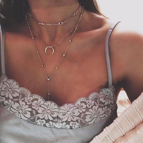 aesthetic necklaces ☾✩☽one     ✩ $11.99 two      ✩ $5.05three   ✩ $6.00four    ✩ $6.99five     ✩ $5.