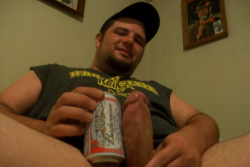 daddys-little-faggot:  Redneck with a thick piece of beef…me likey!