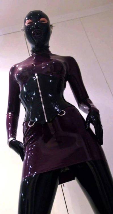 Ruby Leila Fan Of Latex Models