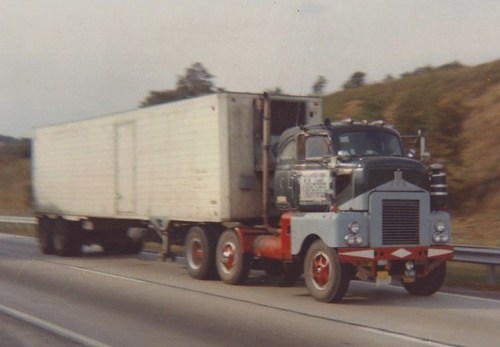  Rolling-shot www.CDLhunter.com#rollingshot #rollingcoal #rollcoal #trucking #trucks #rollingshots