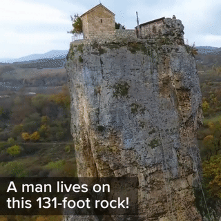 gif87a-com:  Zombies hate this trickfb: Culture Trip