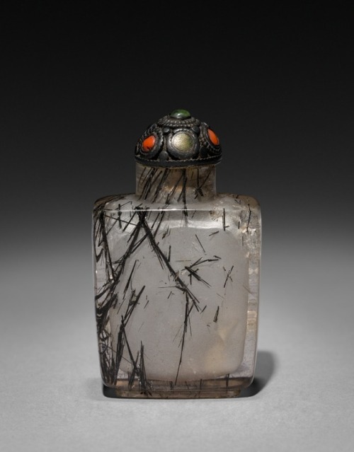 cma-chinese-art: Snuff Bottle, 1644, Cleveland Museum of Art: Chinese Art Size: Overall: 6.4 cm (2 ½
