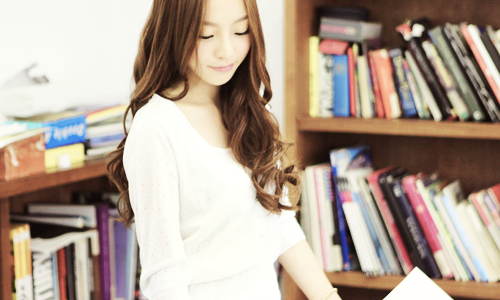 frience:  019/100☂ goo hara for karaya ♡