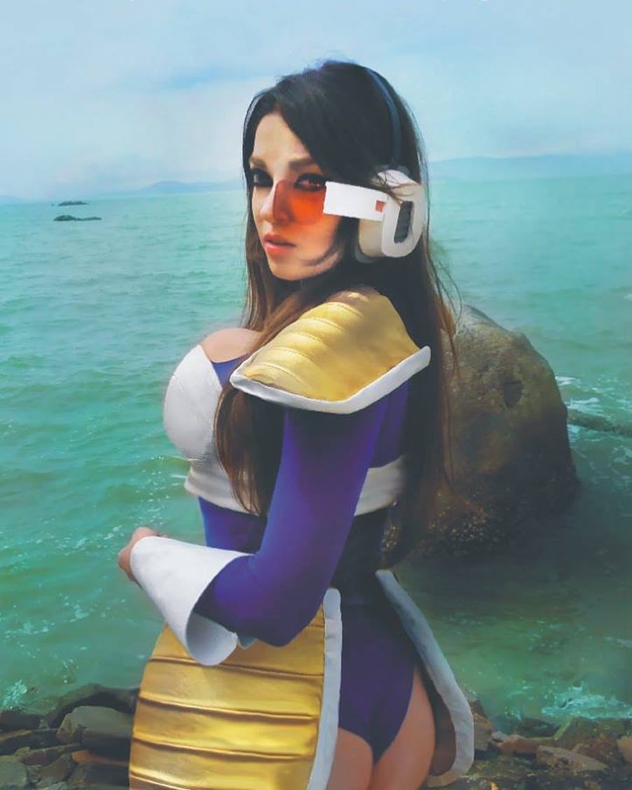 ilovegirlswhocosplay:  CosplayBani as Scouter Vegeta 😍🎂👏❤🙌