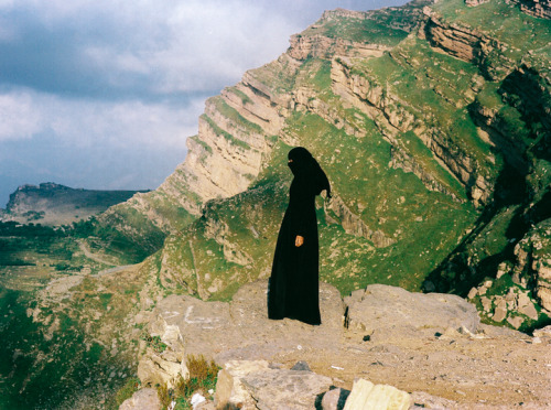 raieux:  Yumna Al Arashi