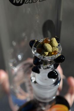 the-dab-junkie:  Fresh bowl of some Incredible