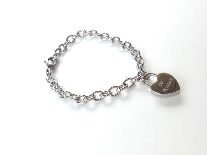 twistedskrews:  Custom Engraved Heart Padlock Charm 316L Surgical Stainless Steel