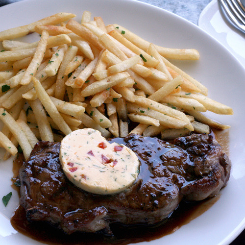everybody-loves-to-eat: gazebo wine garden - grilled sirloin by spicyicecream on Flickr. gazebo wine