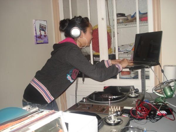 chickswithrecords:  home schooled. 