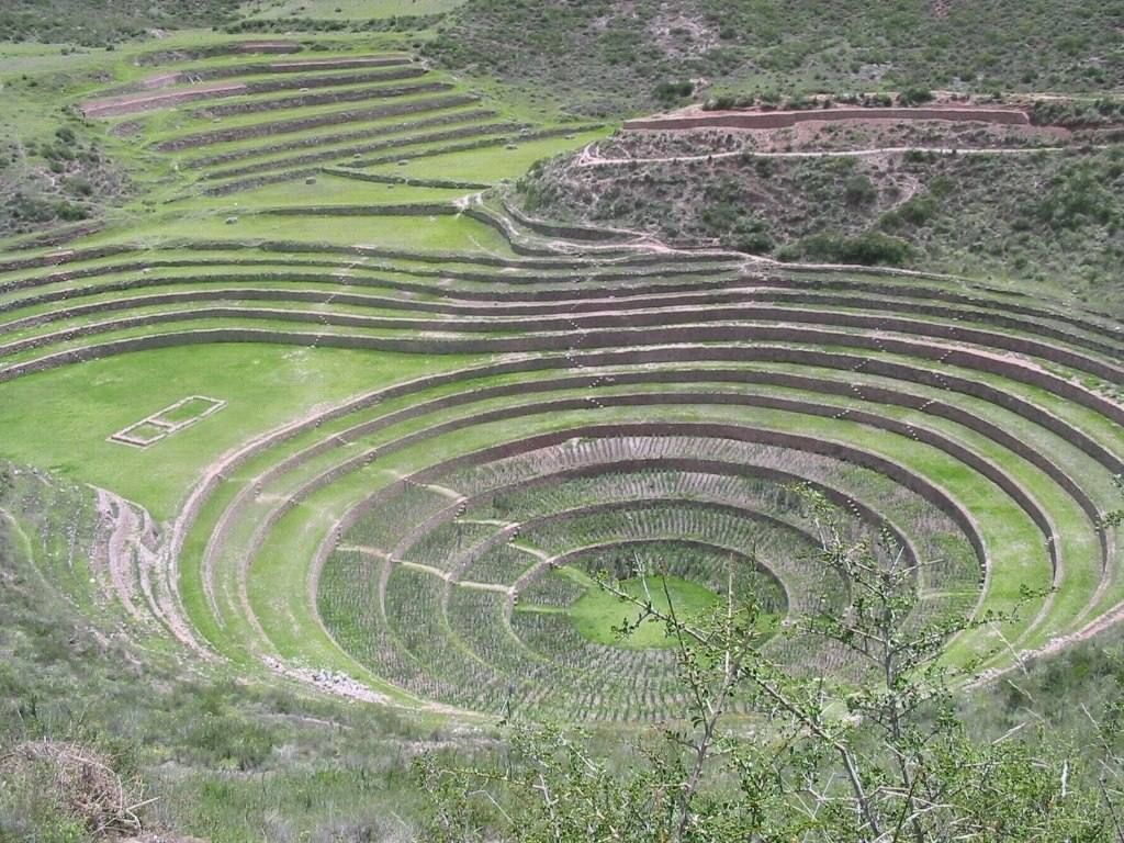 lebullshitdivider:  striperello:  Machu Picchu (del quechua sureño machu pikchu,