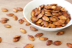 fullcravings:  Roasted Pumpkin Seeds