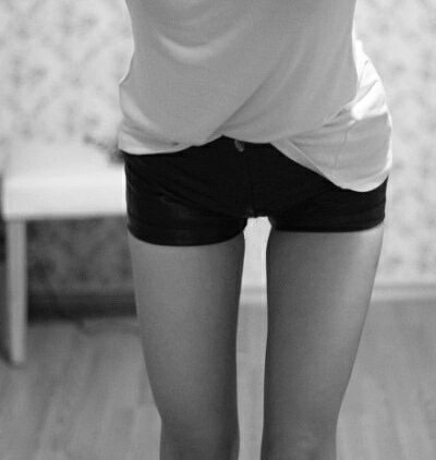 my-melancholy-musical:  Feet Together  Thighs Apart That’s the way To win their