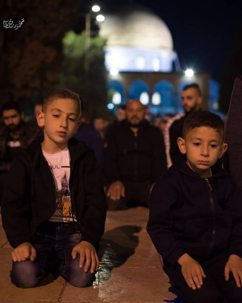 "مَا لِي سِوَى قَرْعِي لِبَابِكَ حِيلَةٌ