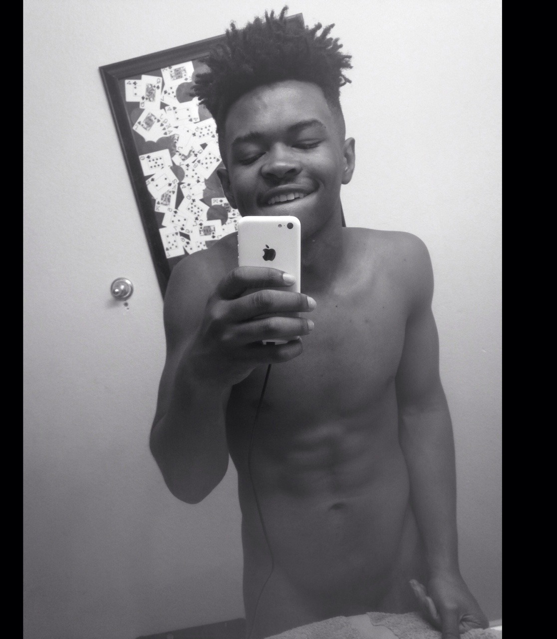 trvplordquinn:  👀🙈😘