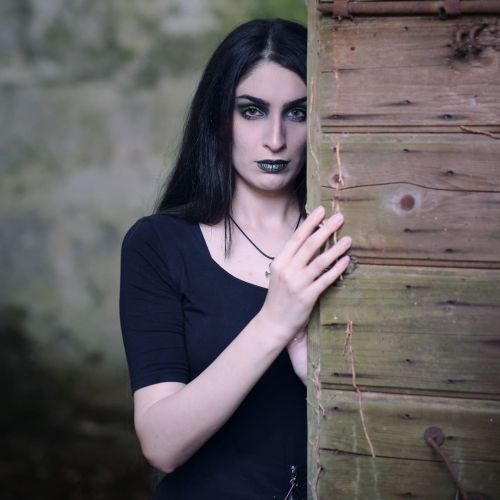 Foto di @andrewmcmercy al #darkfest  #goth #gothic #gothicphoto #gothicgirl #witch #strega #dark #da