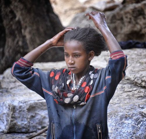 The Oromo people (Oromo: Oromoo; English: Oromo) are a Cushitic ethnic group inhabiting Ethiopia. Th