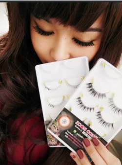 New eyelashes!! I just bought my new eyelashes