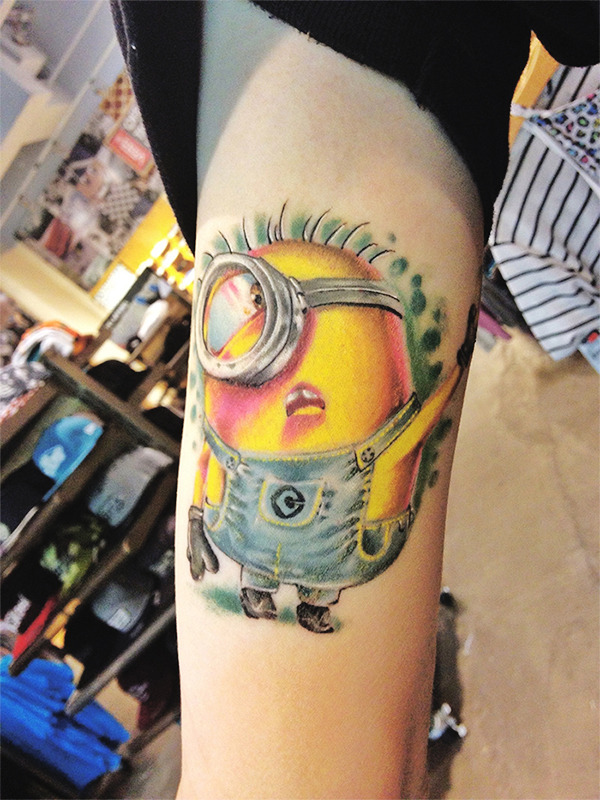 skoty:just-a-little-minion-action-i-got-to-do-minion-itssofluffy-despicable- me-tiny-tattoos
