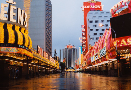 pixelpapi: fremont street - las vegas (1992)