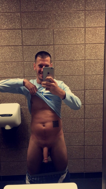 sextinguys:  Jeff Folkers loves stripping in the locker room, revealing his hard cock for all to enjoy! Keep up the great work bro.  