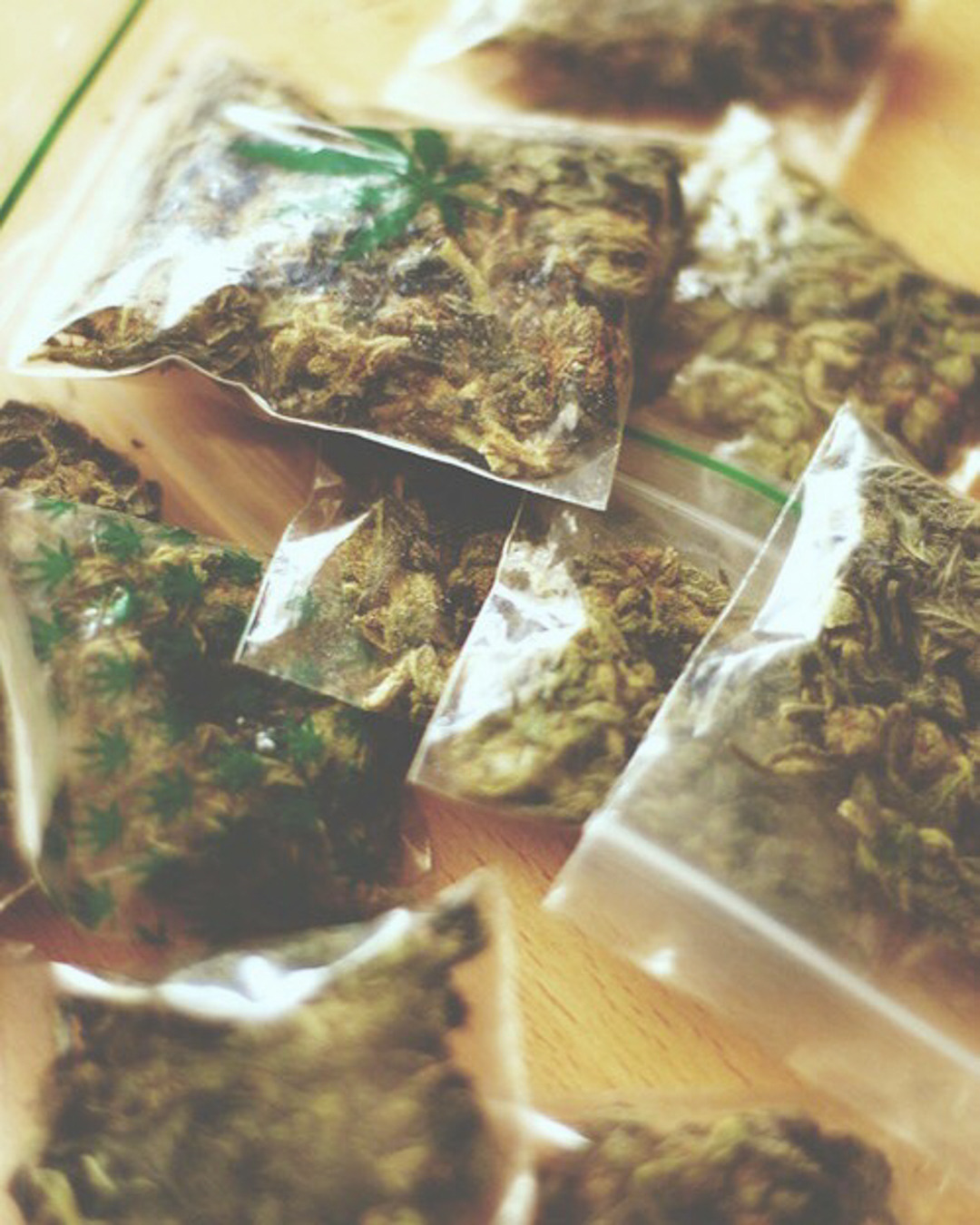roll-it-smoke-it:💛 Share The Happiness ✌️