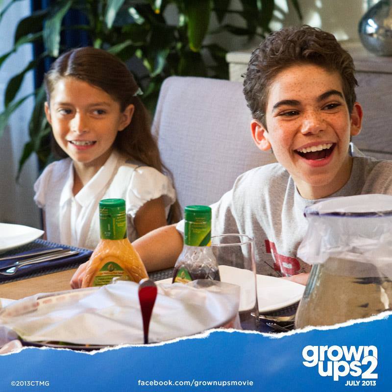 grownups2:  grown-ups-2:    Reblog if you love “family dinner time.”     