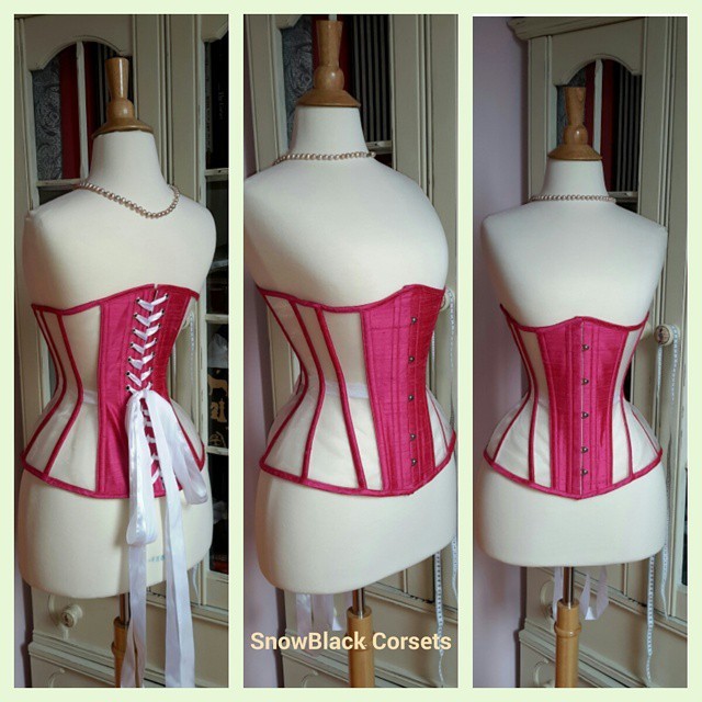 snowblackcorsets:  White corsetry net ans hot pink raw silk bining channels. I love