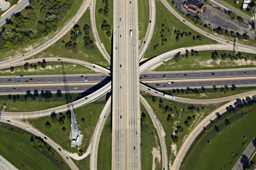 bobbycaputo:  Aerial Freeway Photos Give Engineers Their Due as Geometric Artists  For most of us, freeway interchanges are just something we use to get from one place to the next. For photographer Peter Andrew, they’re art. For several years, he’s