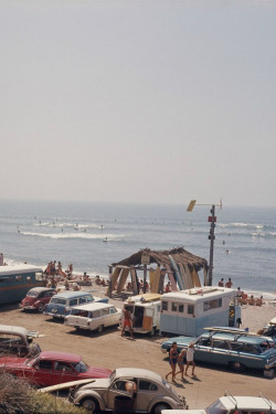 highenoughtoseethesea: Club Surfing Contest, San Onofre, 1963Photo: LeRoy Grannis