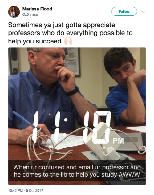 buzzfeed:19 Teachers Who Deserved An Award In 2017