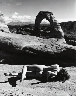 vivipiuomeno:  Andre de Dienes ph. - Rocks