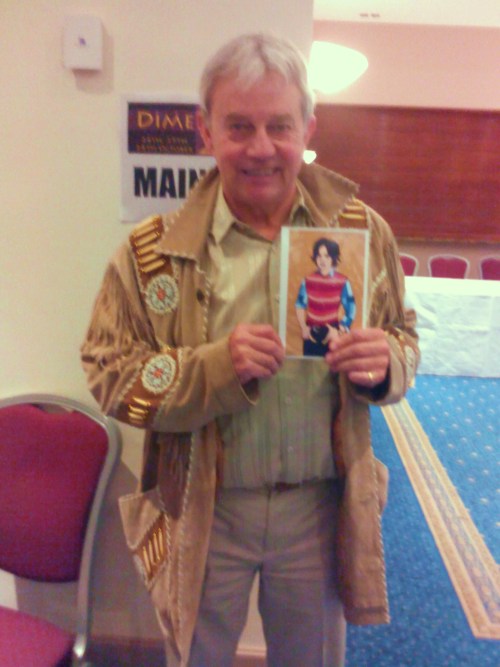 Hi Kenny :D Look who is holding your Pic! Yup, your fantastic Frazer Hines himself!!!! And….H