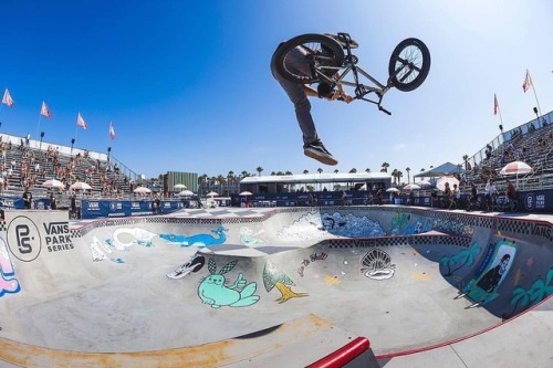 odysseybmx: It’s that time of the year again! Here’s a great shot of @garybyoung during practice for