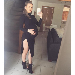 blackbulls-whitegirls-bliss:  Whomever says pregnant girls can not be sexy, doesn’t have eyes.  Sigh… 