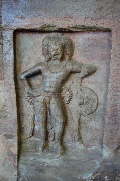 Dwarapalakas, Udaygiri caves, Madhya Pradesh, photo by Anandajoti Bhikkhu