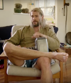 hairybarefootmen:  barefootnfamous:Chris Hemsworth  Whoa!