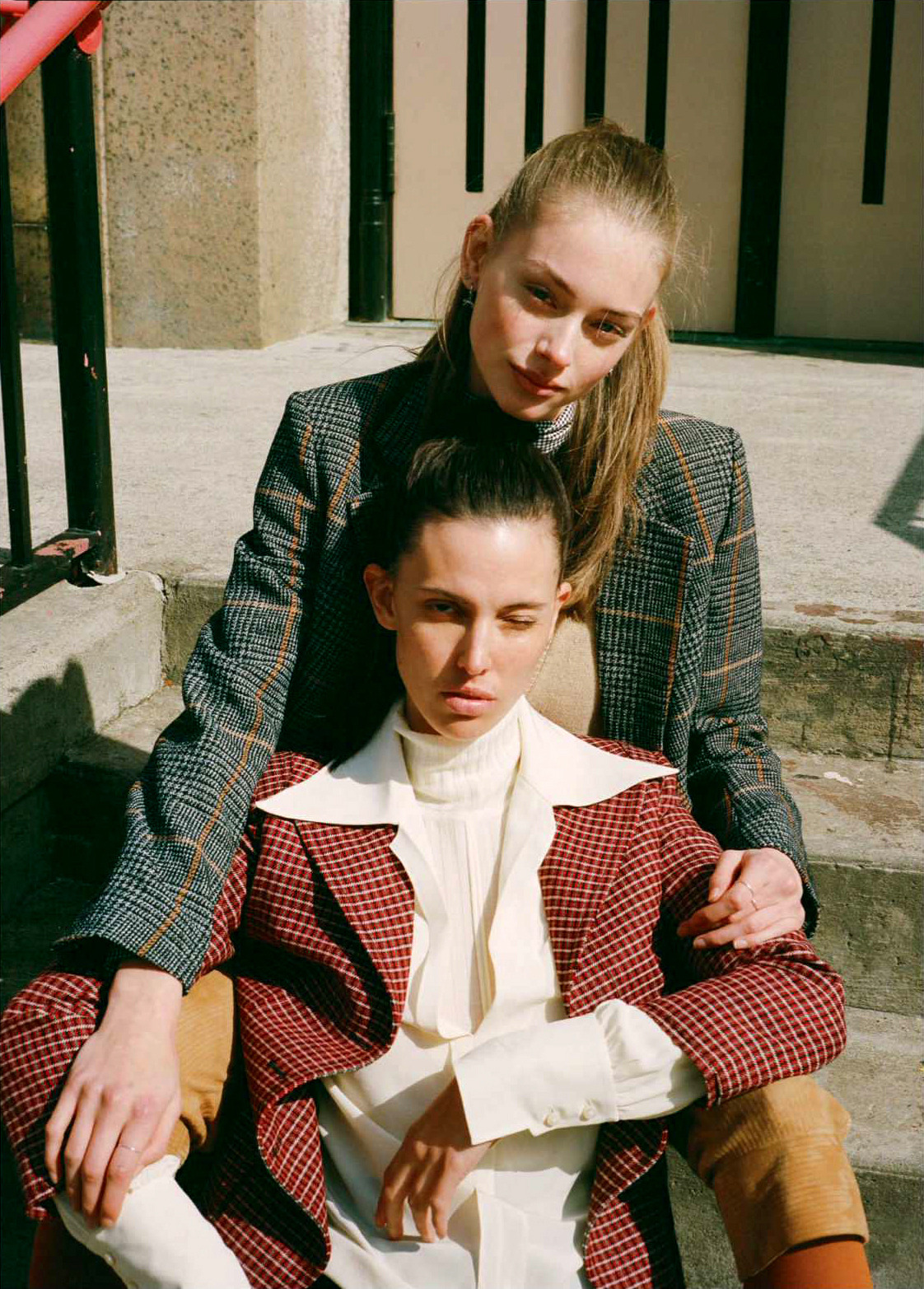 midnight-charm:   Ruby Aldridge &amp;   Lauren de Graaf photographed by  Rebekah