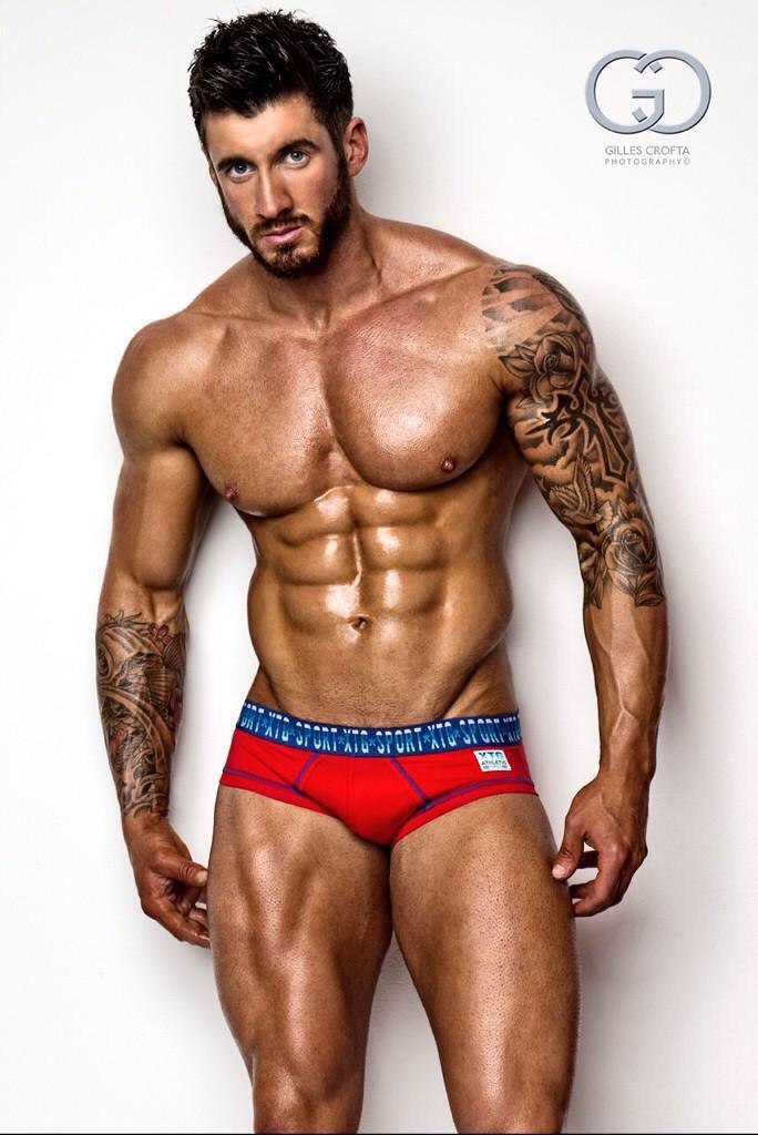 cdnlifter27:  Nathan Smart Photos: Gilles Crofta and Matt Marsh Photography 