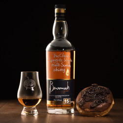 whiskyanddonuts:BENROMACH 15 | CHOCOLATE OREO &amp; FUDGE - Stretching #InternationalScotchDay into the wee final hours, we saved you the best for last with this delicious #WhiskyAndDonut #pairing! - The age-stated 15 YO #singlemalt from the northern