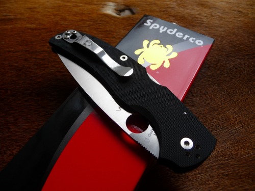 Spyderco Chief.If your a user &amp; collector of @spyderco knives and live in the UK please go and c