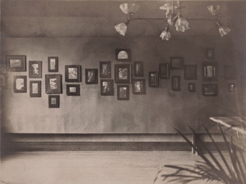 dame-de-pique: Display of Clarence H. White photographs in Newark Camera Club exhibition, Young Men&