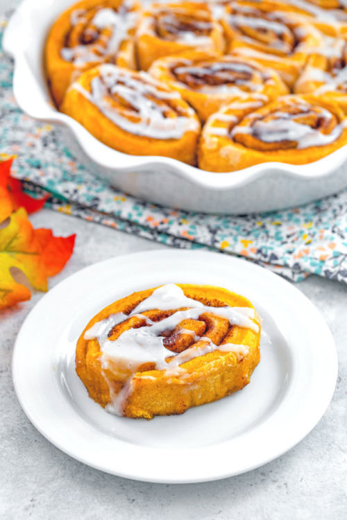 foodffs: Pumpkin Cinnamon Rolls Follow for recipes Is this how you roll?