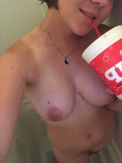 Ravenbabee:  Shh, Don’t Tell Daddy I Took My Soda Into The Shower!