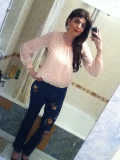 lucy-cd:  More Outfits!  Some aren’t that great, but I love the jeans <3