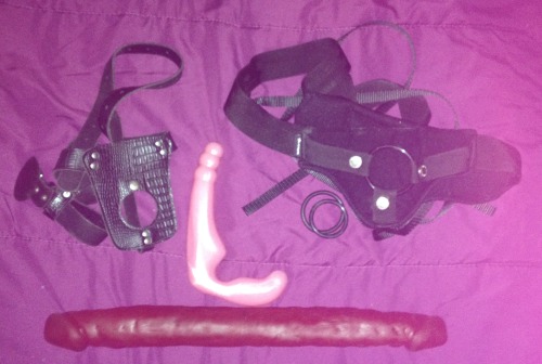 sexyphina: SOME of mine & Daddy’s toys! There’s still stuff at my house that didn’t get organize