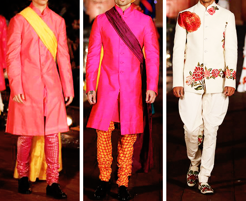 baawri:  clothes I wish I had.   Rohit Bal Autumn/Winter Collection 2014 at Wills