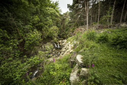 Glen RiverSome of the many little waterfalls along the Glen river, which flows north east from the f